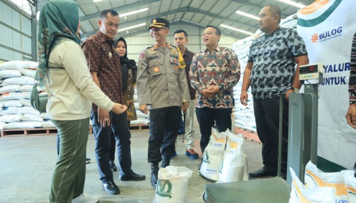 Launching Penyaluran Cadangan Beras Pemerintah Untuk Bantuan Pangan Tingkat Kabupaten Tulang Bawang Barat Tahun 2024