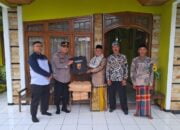 Polsek Cisurupan Polres Garut Distribusikan Bantuan Sosial Untuk Tokoh Agama Desa Sukatani