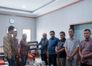 Memberikan Penghargaan Kepada Kantor Pelayanan Perbendaharaan Negara Tipe A1 Padangsidimpuan