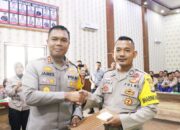 Tiga Personel Bhabinkamtibmas Polres Tulang Bawang Mendapatkan Reward