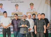 Pj. Walikota Padangsidimpuan serahkan Sembako kepada Masyarakat