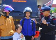 Satbrimob Polda Lampung Sediakan Layanan Makanan dan Minuman Bagi Para Pemudik