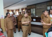 Masuk Kerja Pasca Cuti Lebaran, Bupati Tapsel Lakukan Kunjungan Ke Beberapa OPD