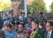 Pakai Endek, Elon Musk Tiba di Lokasi Peresmian Starlink di Denpasar