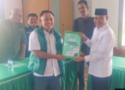 Bacalon Bupati Tebo H.Aspan Putra Terbaik Asli Tebo Mengembalikan Formulir Pendaftaran Ke PKB