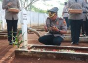 Sambut Hari Bhayangkara ke-78, Polres Lampung Timur Pimpin Ziarah Ke Taman Makam Pahlawan