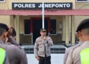 Wakapolres Jeneponto Pimpin Razia Handphone Personil Terkait Judi Online