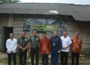 Kunjungi Kodim 0421/LS, Danrem 043/Gatam Meletakkan Batu Pertama Bedah Rumah Tidak Layak Huni (RTLH)