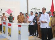 Jokowi Lanjutkan Kunjungan ke Lampung Barat dan Tanggamus dengan Pengawalan Ketat Polda Lampung