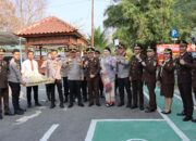 Hari Bhakti Adhiyaksa Ke 64 Staf Beserta Jajaran Polres Ogan Ilir, Berikan Ucapan Selamat