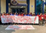 Mahasiswa Dituntut Manut, Kaprodi Hukum Dipecat Tanpa Patut, Rektor Anti Kritik=pengecut