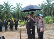 Wakapolres Aceh Tamiang Pimpin Upacara Pemakaman Personel Polres Aceh Tamiang 